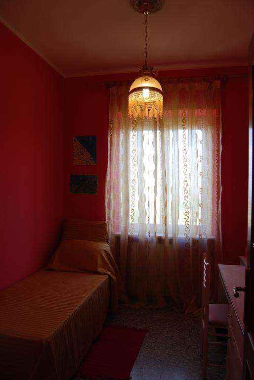 I Due Leoni Hotel Marino Room photo